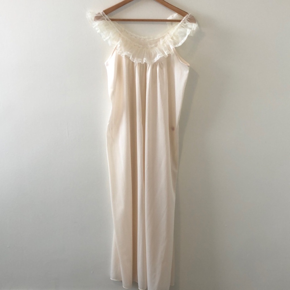 Vintage full length chemise with lace